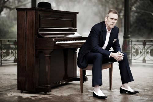 Hugh Laurie piano 2014 (500 x 334)
