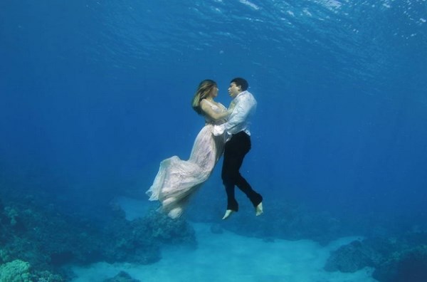 svatební fotky pod mořskou hladinou_3