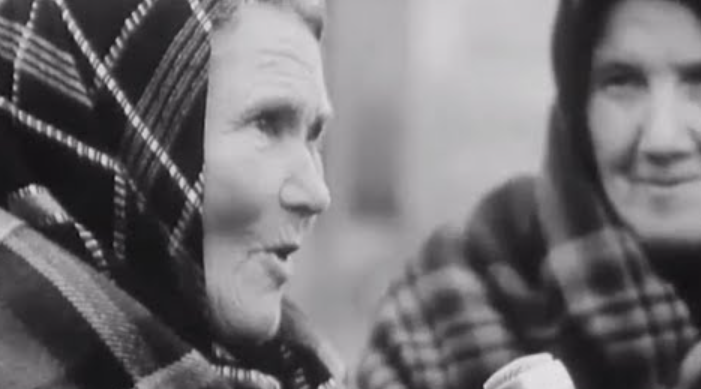 Byli na sebe lidé za socialismu milejší než dnes, co myslíte?