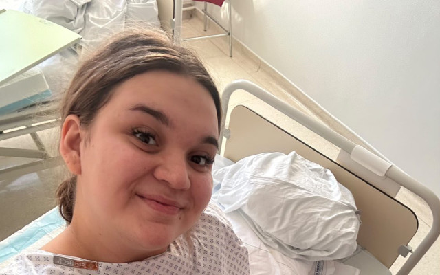 Eliška, kterou vrah postřelil na Karlově univerzitě sedmkrát, se zotavuje. Žádá lidi o pomoc!