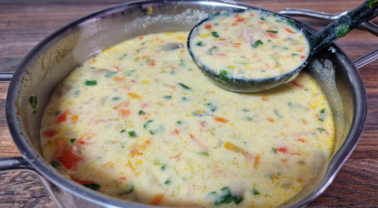Nejchutnější recept na polévku, vydatná krémová polévka! Jedna z nejúžasnějších polévek, které jsem jedla!