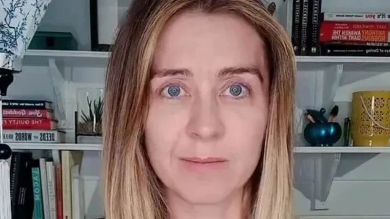 38letá žena stále žije s rodiči. Proč tomu tak je? Její odpověď vás překvapí. Co si myslíte vy?