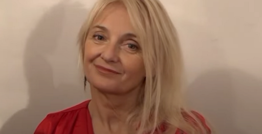 Herečka Veronika Žilková odhaluje tajemství: Co se skrývá za fotkou sochy Revoluce?