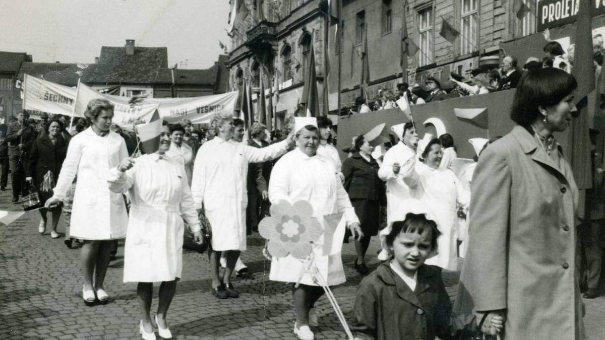 Neuvěřitelná proměna prvního máje v Československu! Co se stalo s romantikou Karla Hynka Máchy?