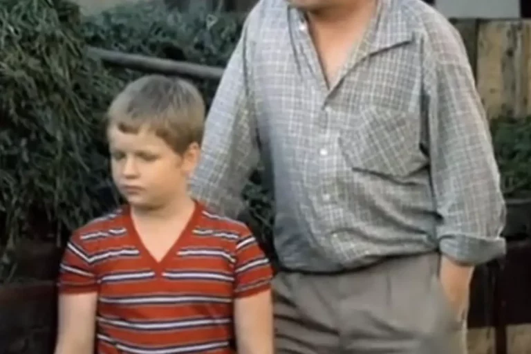 Co se stalo s malým Mirečkem ze seriálu Chalupáři? Jeho příběh vás ohromí! Takto vypadá dnes..