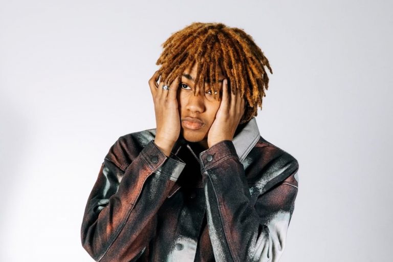 Osmnáctiletý rapper Amiri Chase z Bostonu ovládl Spotify! Jak se mu podařilo dostat se mezi nejprehrávanější skladby?