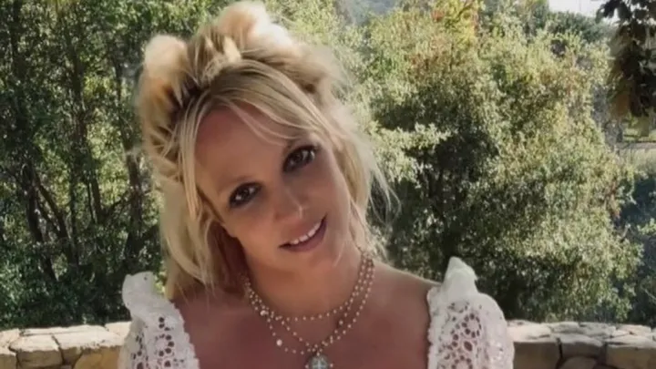 Britney Spears se omlouvá Justinovi Timberlakeovi za šokující tajemství! Co nyní řekla veřejně?