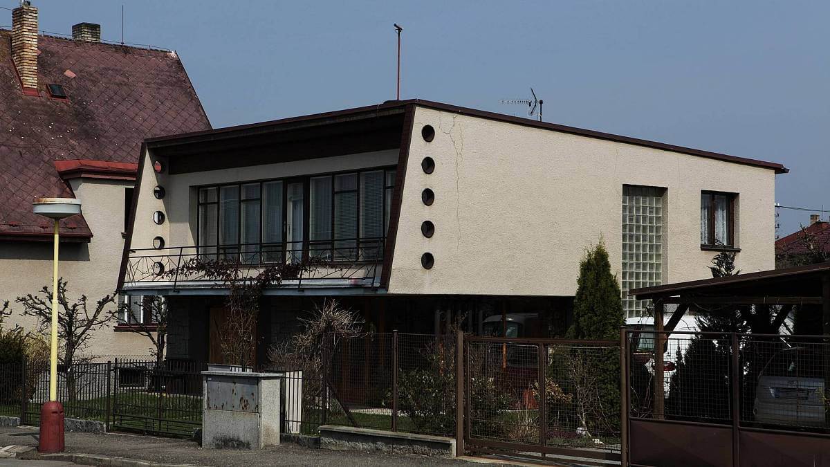 Zapomenuté poklady české architektury: Tajemství socialistických domů, která vás ohromí!