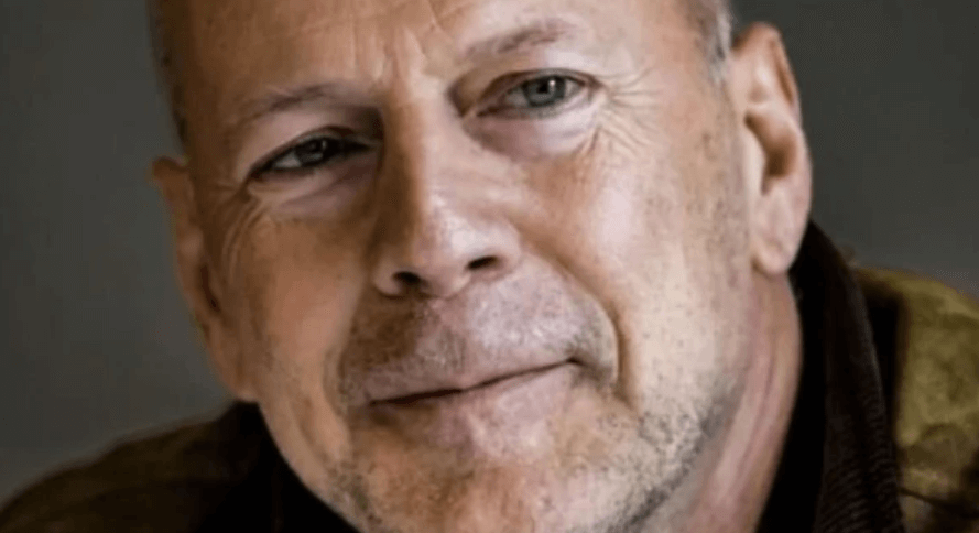 Před chvílí přišla smutná zpráva o Bruce Willisovi