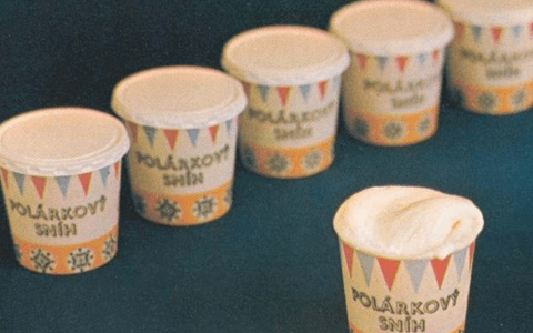 Pamatujete na Polárkový sníh? Oblíbená osvěžující lahůdka, dostupná za symbolických 4 Kčs!