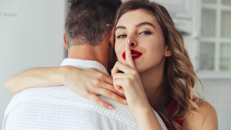 Pozor na lidi narozené v těchto znameních zvěrokruhu – často podvádí své partnery!