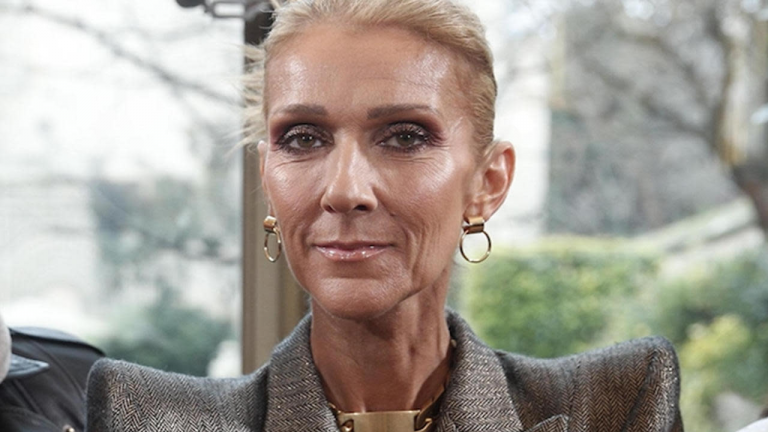 Situace se nelepší, občas se jí stanou věci, na které by nejraději zapomněla: co se stalo Céline Dion kvůli její vzácné nemoci