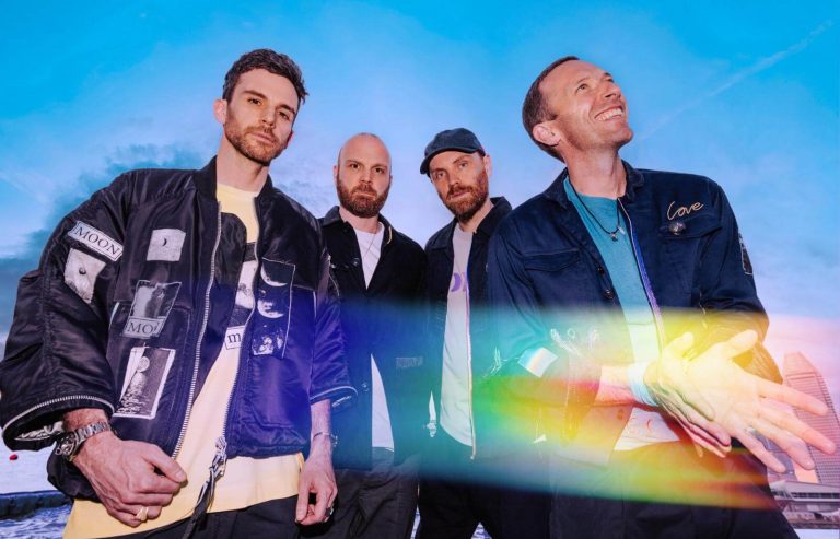 Coldplay představili nový singl „Feels Like I’m Falling in Love“ z nadcházejícího alba Moon Music