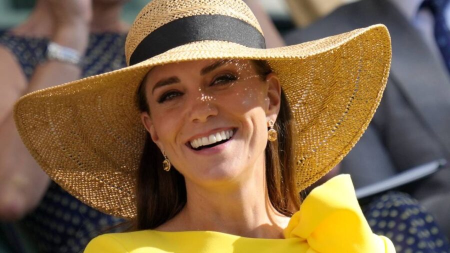 KATE MIDDLETON JE ZPĚT: Celý svět čekal na tyto snímky!