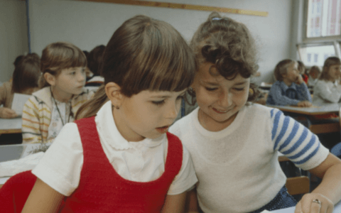 Nostalgické vzpomínky na školní svačiny: Jak to bylo před revolucí