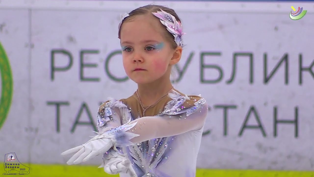 Malá dívka se stala fenoménem sociálních sítí! Tato malá tanečnice na ledě podala neuvěřitelný výkon