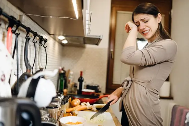 Žena připravovala oběd, když ji její manžel oznámil, že se chce rozvést. Měli byste si to přečíst, ať už jste v manželství nebo ne!