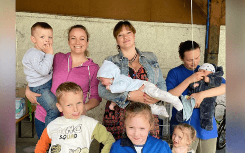 Maminka Jana bojuje s rakovinou. Pomozme jí a její rodině v této těžké době
