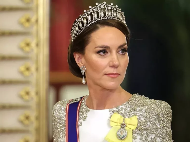 Kate Middleton byl z hlavy odstraněn nádor: operace byla úspěšná, ale zůstala po ní velká jizva