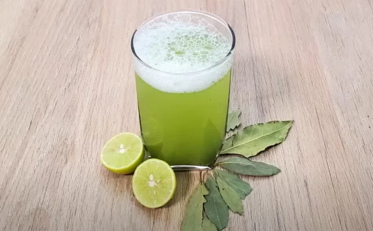 Po padesátce ranní šálek zdraví: jednoduchý recept na detoxikaci a hubnutí