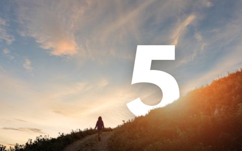 Dnes je 5. října: Číslo 5 vydláždí cestu ke štěstí 4 znamením zvěrokruhu!