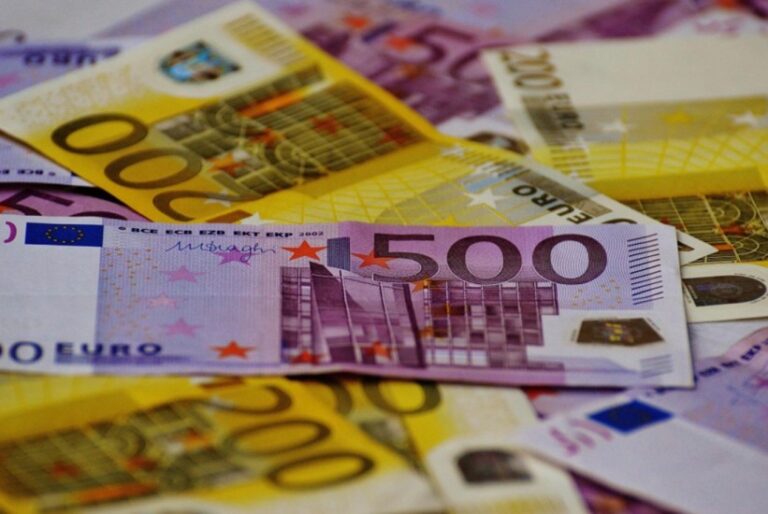 BUDOU MÍT VÍCE PENĚZ NEŽ KDYKOLIV – Bláznivé štěstí na tato znamení zvěrokruhu čeká v příštích 3 měsících