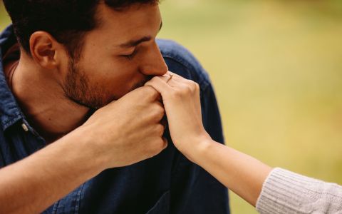 Ne vzhled, ale těchto 6 ženských vlastností přivádí muže k šílenství