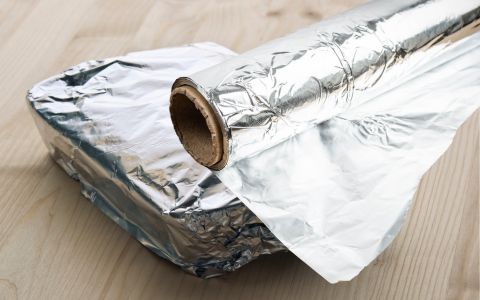 Je hliníková fólie škodlivá? Tohle by měl vědět každý!