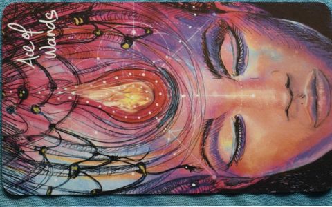 Tarotová karta na 11. října – Ace of Wands: Vše je propojeno a každý prvek hraje roli v celkovém plánu