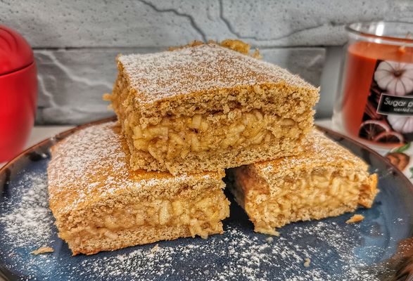 Recept na karamelový jablečný koláč: Vláčný a voňavý dezert!