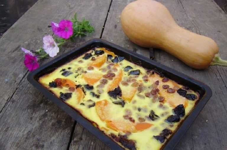 Recept na dýňový koláč: nebudete potřebovat mouku, tvaroh ani cukr