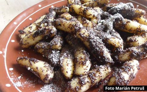 Makové šulance: Lahodný recept na tradiční oběd. Máte je rádi?