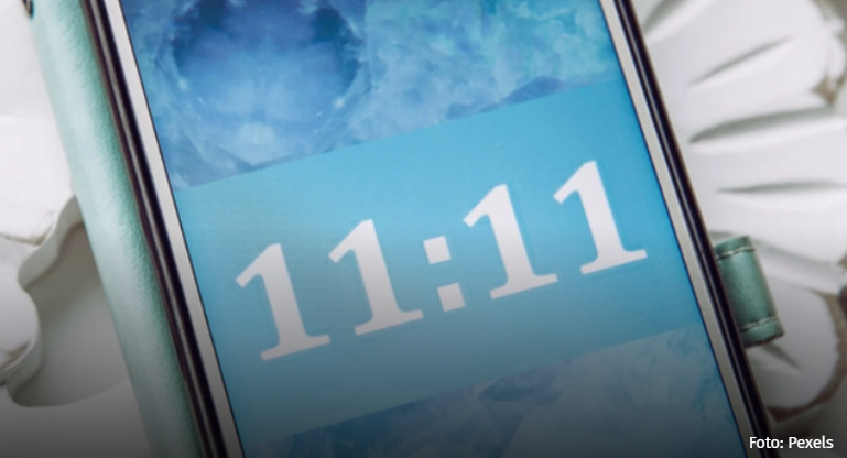 Proč na hodinách vždy vidím 11:11 a 1:11?