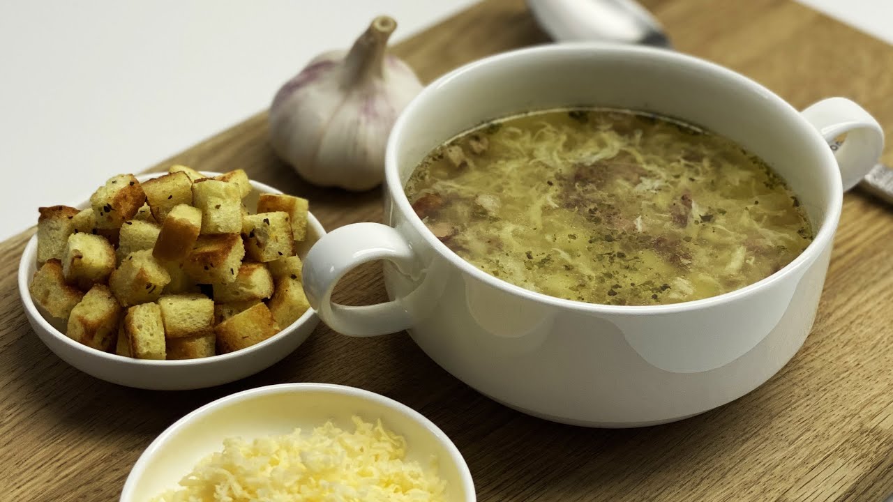 Tato česnečka postaví na nohy i mrtvého, říkala babička: ZDE je domácí recept na chřipku, kašel i bolesti v krku!