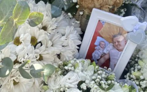 Policista Mário (†32) střelil dvouměsíčního Adamka do hlavy: Pohřbeni byli v tichosti. Společně?