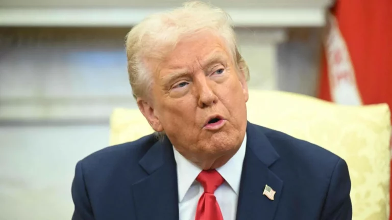 Je neuvěřitelné, co se stalo těsně před šokujícím rozhodnutím USA. Naléhavě se obrátili na Trumpa, mluví o tom celý svět