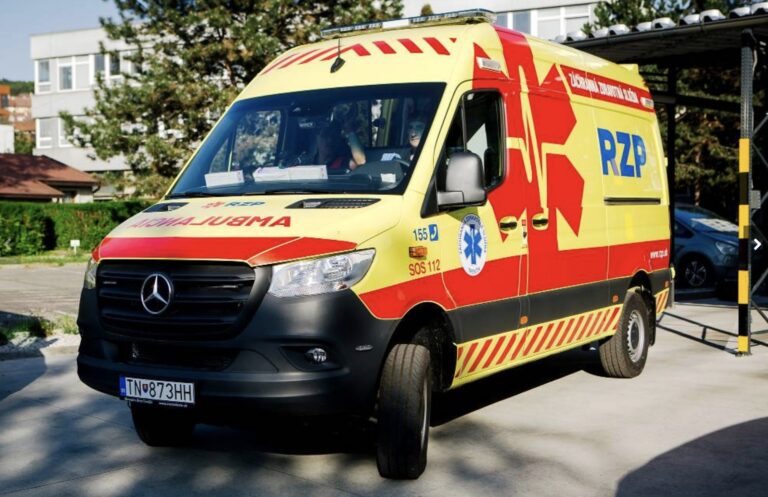 Slovensko: Chlapce (14) zachránila matka v poslední chvíli. Za vším měla stát dlouhodobá šikana ve škole