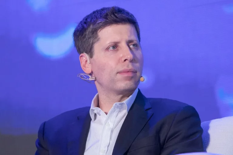 Generální ředitel OpenAI říká, že absolventi se mohou za 10 let těšit na „zcela nová, zajímavá a velmi dobře placená“ pracovní místa