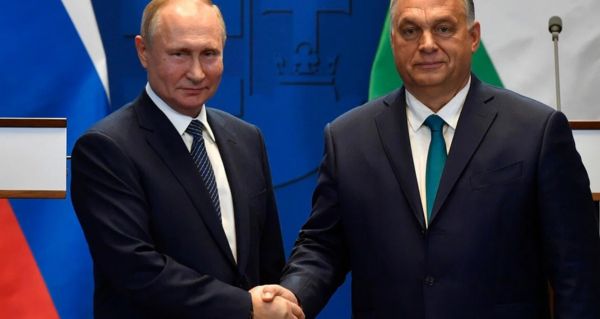 Kreml mění rétoriku:  „S Orbánem jsme nikdy nebyli přátelé“