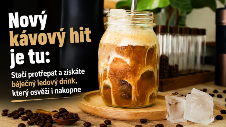 Shaken espresso: kávový trend, který si získává pozornost milovníků svěžích drinků