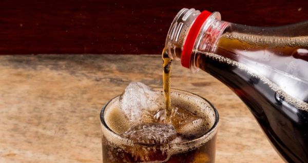 Tohle se stane s vašimi játry, když pijete dietní limonádu