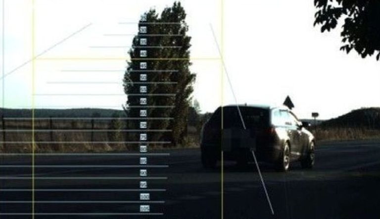 Teprve 14letý chlapec se řítil po silnici rychlostí 193 km/h: Audi mu půjčil vlastní otec