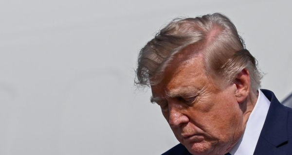 Další pokus o atentát? Vrtulník s Trumpem se přiblížil nebezpečně blízko k dopravnímu letadlu!
