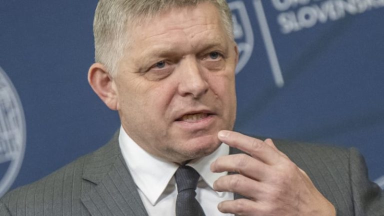 Napětí ve slovenské koalici: Fico svolal klíčové jednání. Tohle je všechno ve hře!